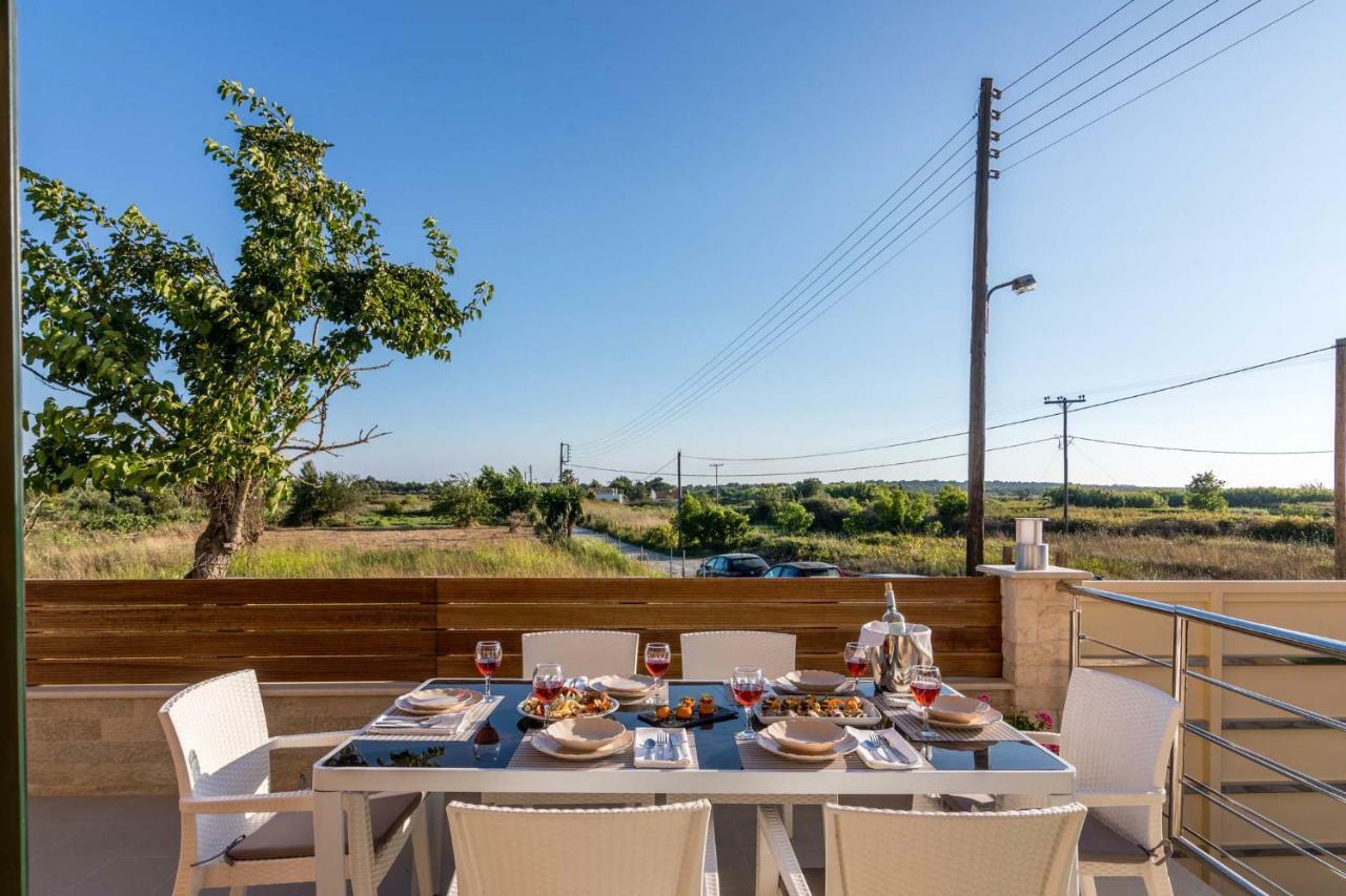 Villa Nissos Línia Exteriör bild